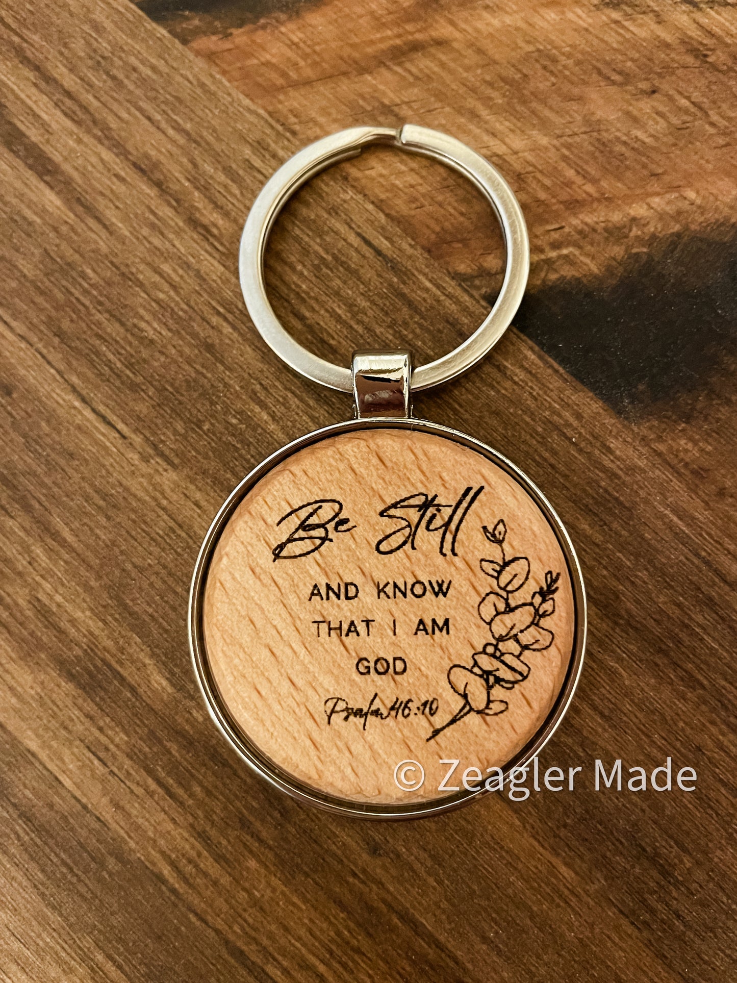 Round wood / metal keychain