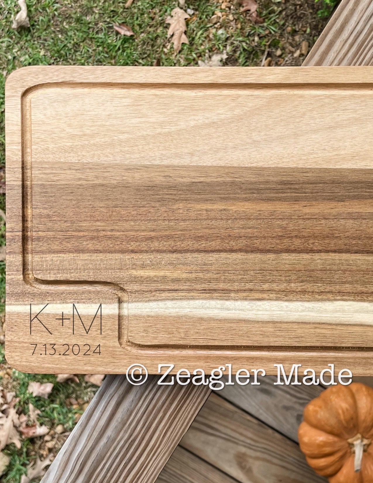 Cutting board - rectangle with juice groove