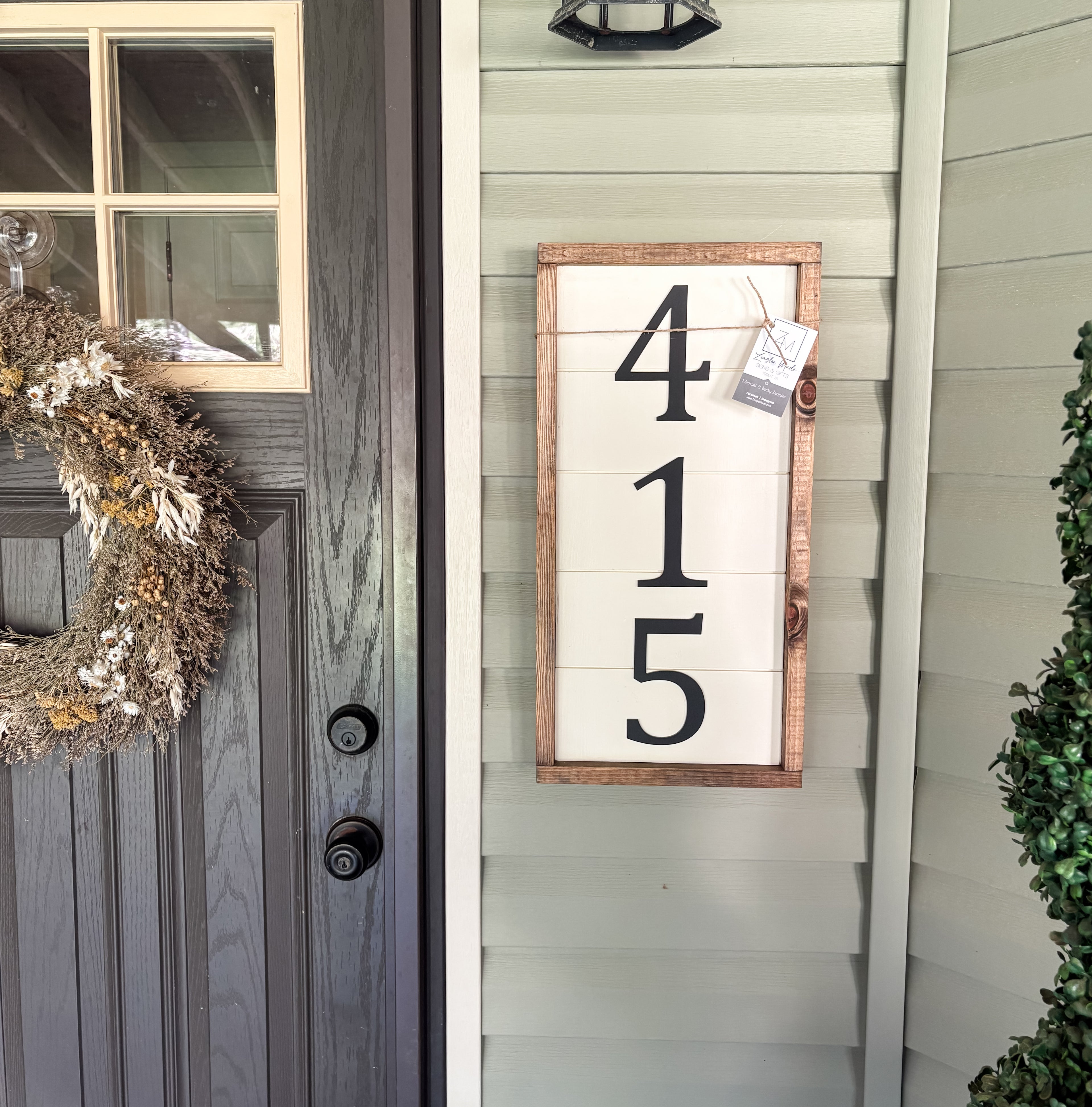 Address House number sign